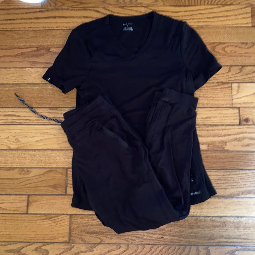 Black small Jaanuu spinRYX jogger scrub set